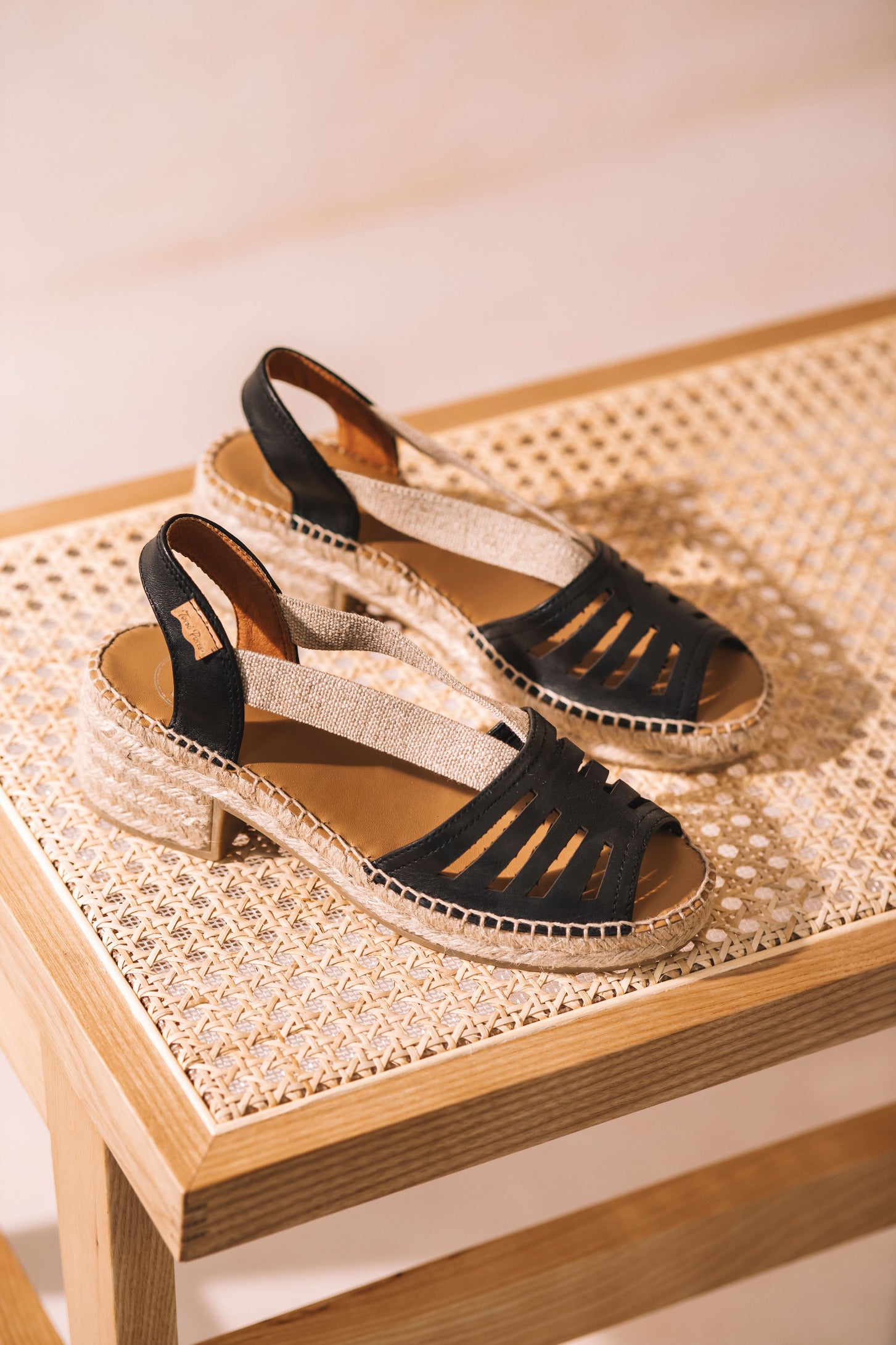 Women's leather espadrille with wide heel and elastic - DIMA