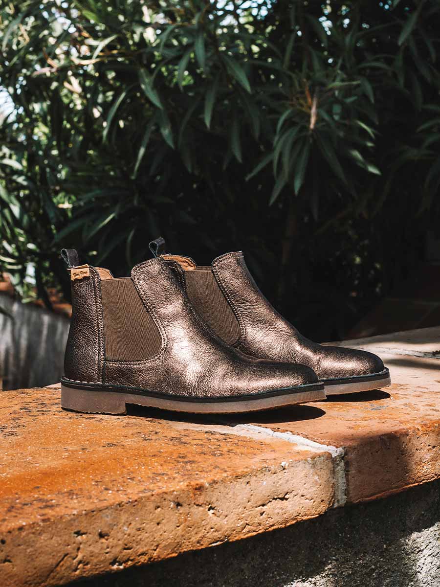 Women's metallic leather ankle boot with elastic sides - ISA-AT