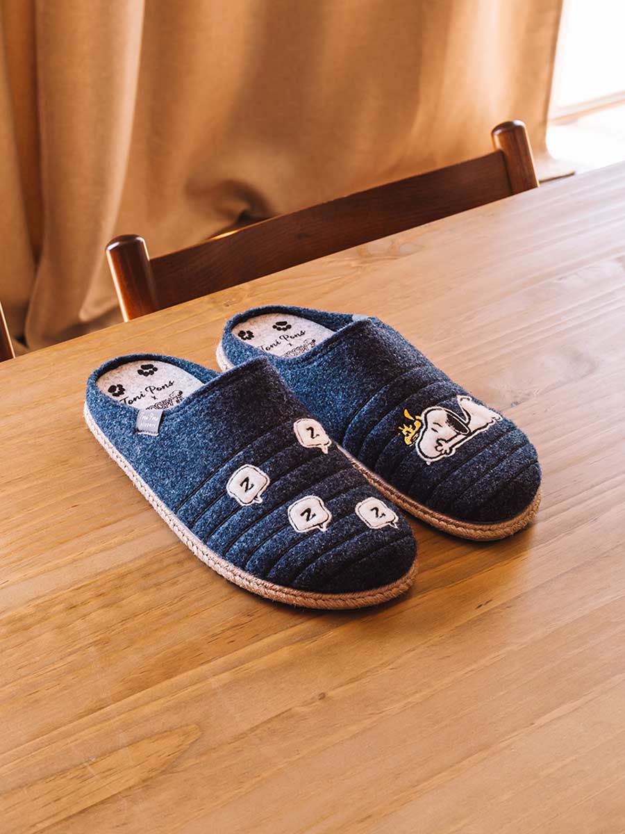 CHARLIE - Men's clog-style Snoopy slippers