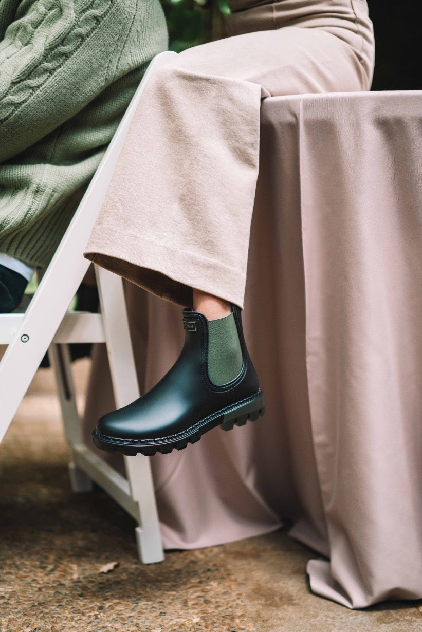 Women's rain boots with contrasting elastic bands | CAEN