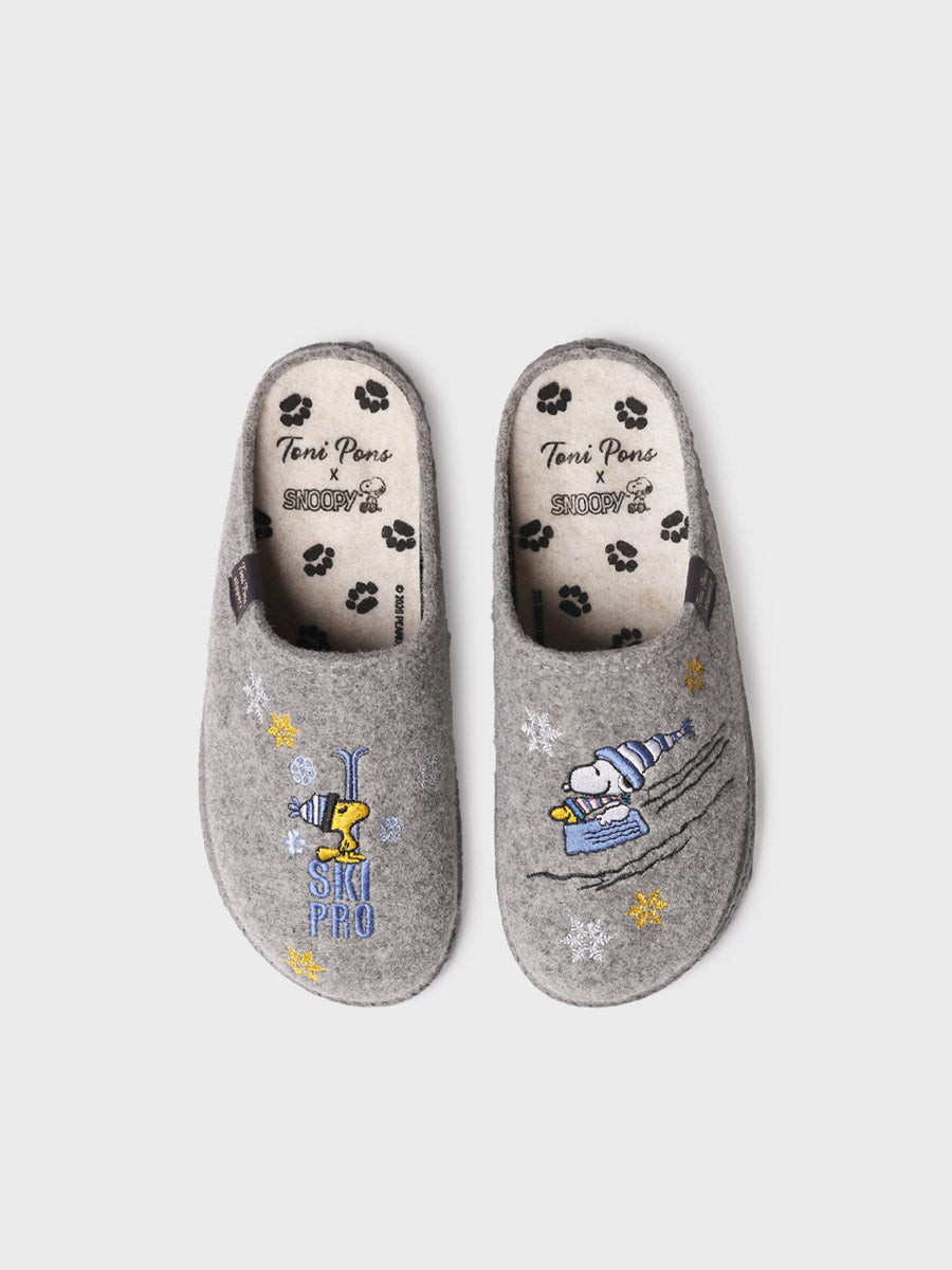 Snoopy women's felt clog-style slippers | SNOOPY